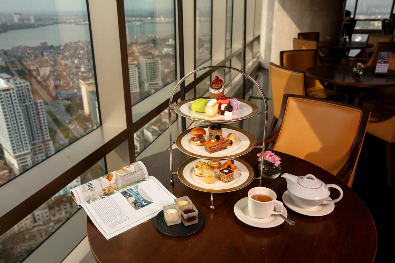 Lotte Hotel Hanoi Exterior foto Afternoon tea at the 83rd floor of the Petronas Twin Towers, Kuala Lumpur, Malaysia